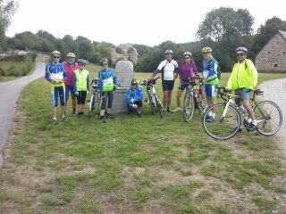 cyclo découverte du 16 août Croix des templiers à Courteix.